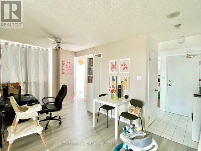 Photo - 1470 Midland Ave Unité 1802