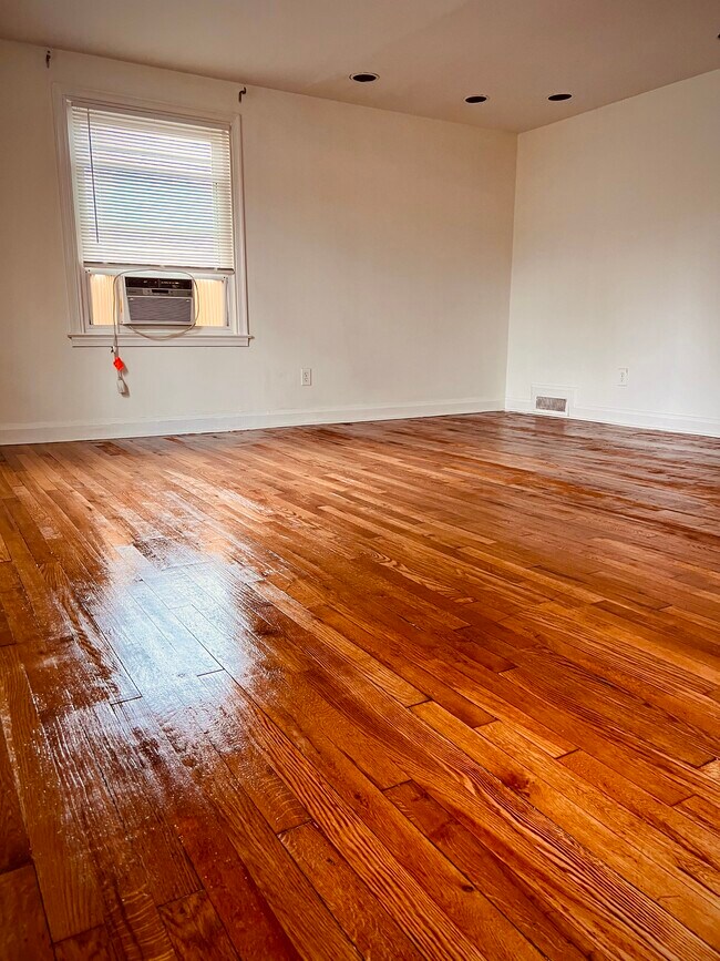 Living Room - 501 Milford Mill Rd Unit 1