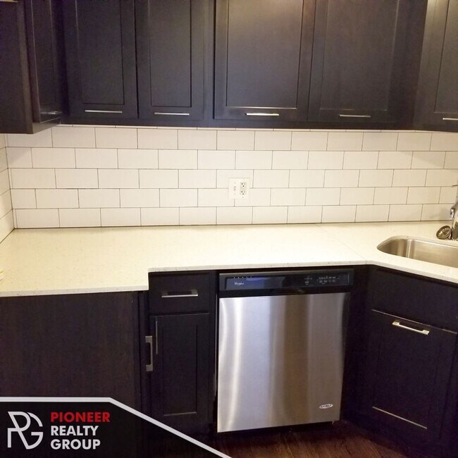 Photo - 6119 N Kenmore Ave Unit 508