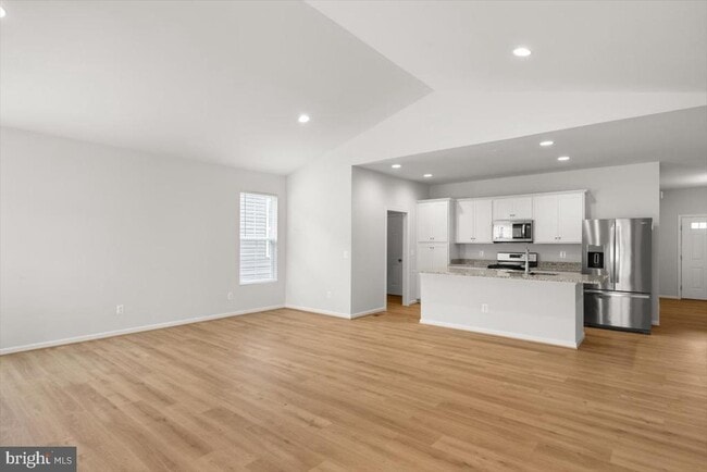 Photo - 106 Heyford Dr