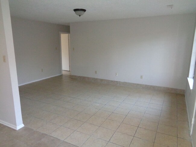 Photo - 5164 Woody Dr