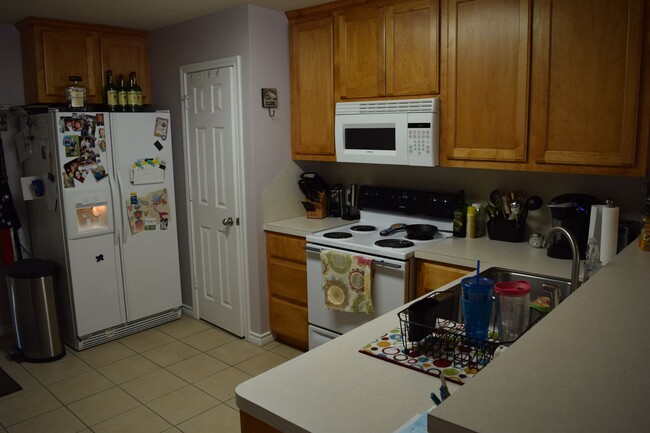 Photo - AUG PRE-LEASE! 3 Bed/3 Bath Duplex with Hu...