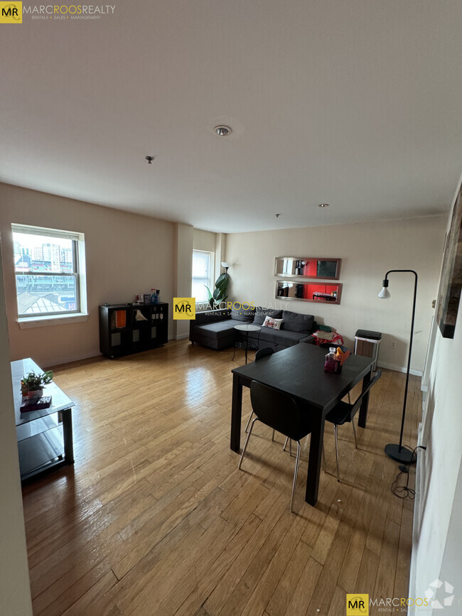 Building Photo - 57 Commonwealth Ave Unit Commonwealth Ave Rental