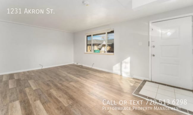 Photo - 1231 Akron St