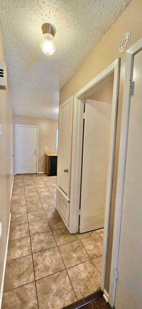 Photo - Tammy Lynn Dr Duplex Unit B