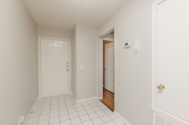 Photo - 704 Red River Ln