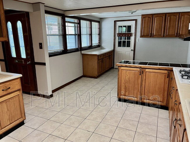 Photo - 2405 Woodmont Dr