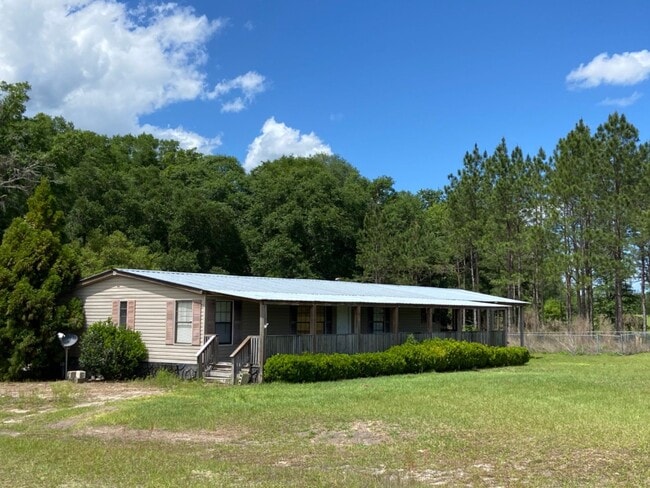 3 Bedroom, 2 Bath home just outside of Liv... - 3 Bedroom, 2 Bath home just outside of Liv...