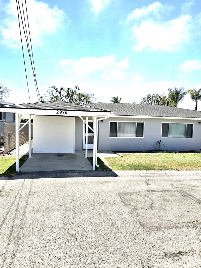 Building Photo - 2976 Sherwin Ave