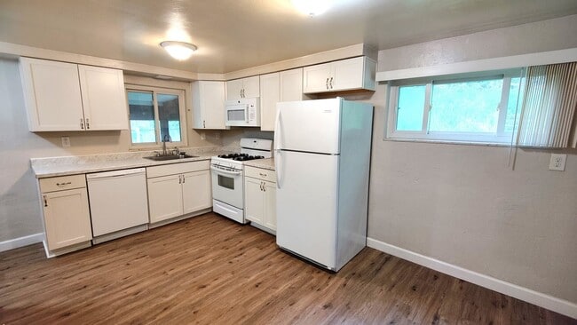 Photo - *Spacious & Updated 3BD/2BA Single-Family Home Available in Bethel Park*