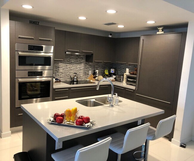 Photo - 2 Bedroom/2 Bathroom Unit with Terrace Unit 3-219