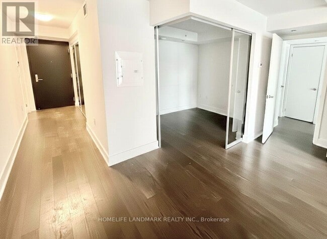 Photo - 955 Bay St. Unité 2001