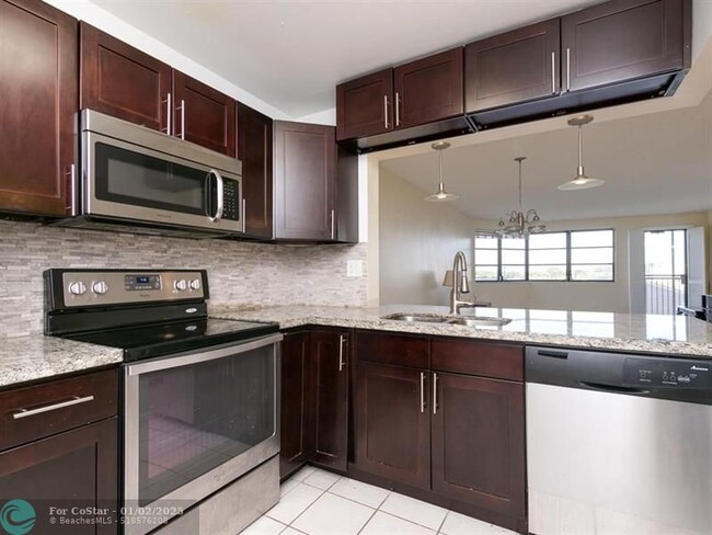 Photo - 20860 San Simeon Way Condo Unit 408-6