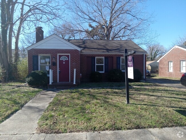 Building Photo - 611 Rutherford St Rental