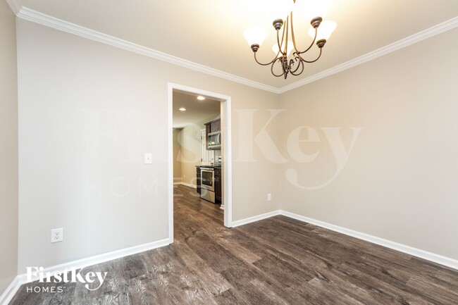 819 Fairfield Dr