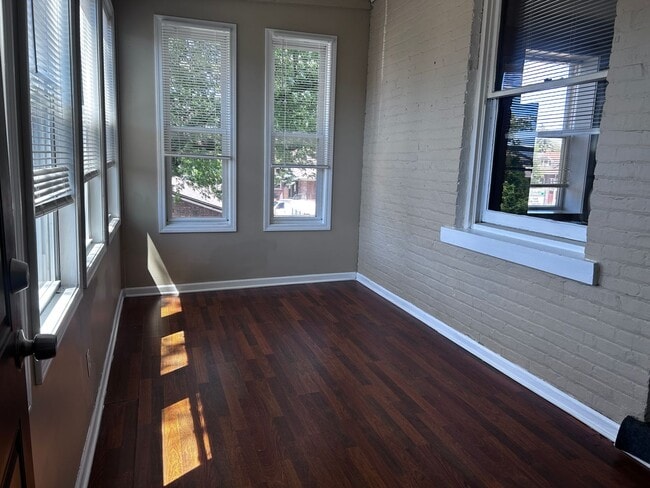 Photo - 1900 Highland Ave Unit 2R