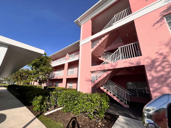 Photo - Annual Unfurnished Rental – 3 Bed, 2 Bath ...