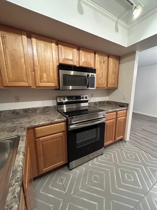 Photo - 1340 N Recker Rd Unidad 236 Rental