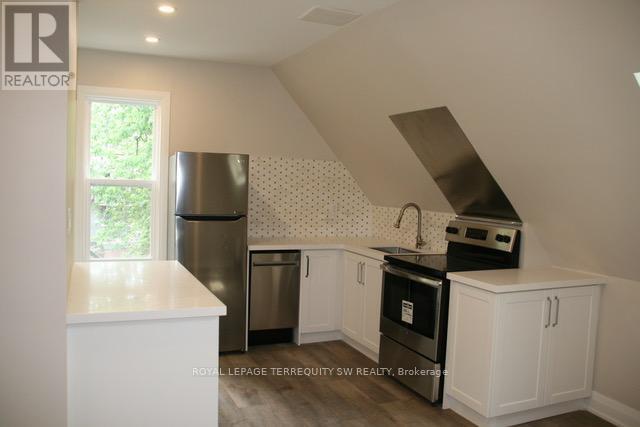 Photo - 115 Madison Ave Unité 6