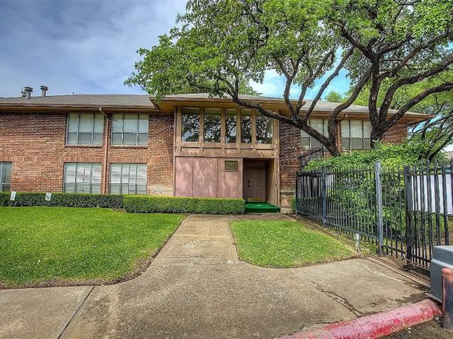 Building Photo - 10552 High Hollows Dr Unit 136