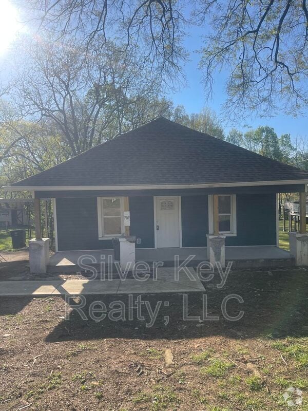 Building Photo - 705 Eastanallee Ave Rental