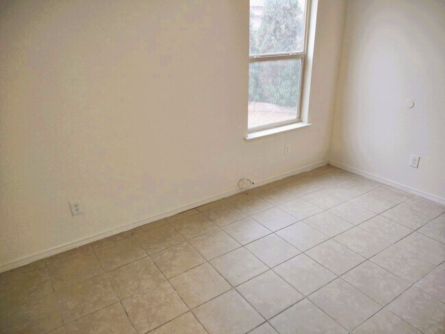 Photo - 9488 Landry McKee Ln Unit 9488 Landry McKee Ln Apt B