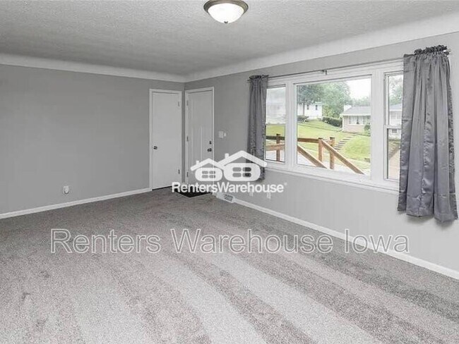 Photo - 2418 Boston Ave