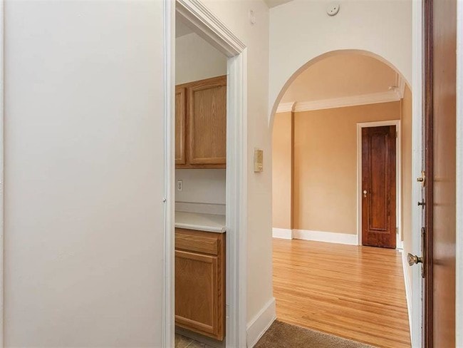 Photo - Barrington Apartments