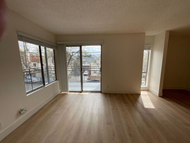 Photo - 2309 Blake St Unidad 309