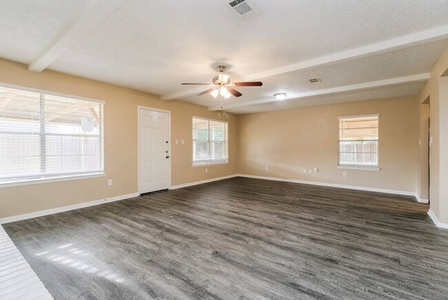 23303 Upper Falls Ct