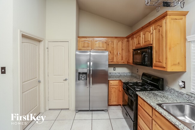Photo - 14413 Artesia Ct