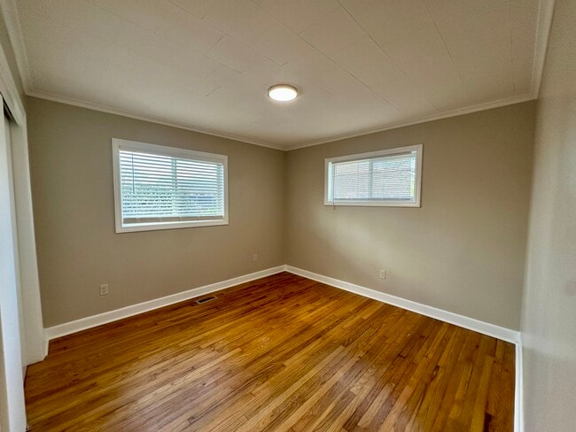 Photo - 705 Pennington Ave