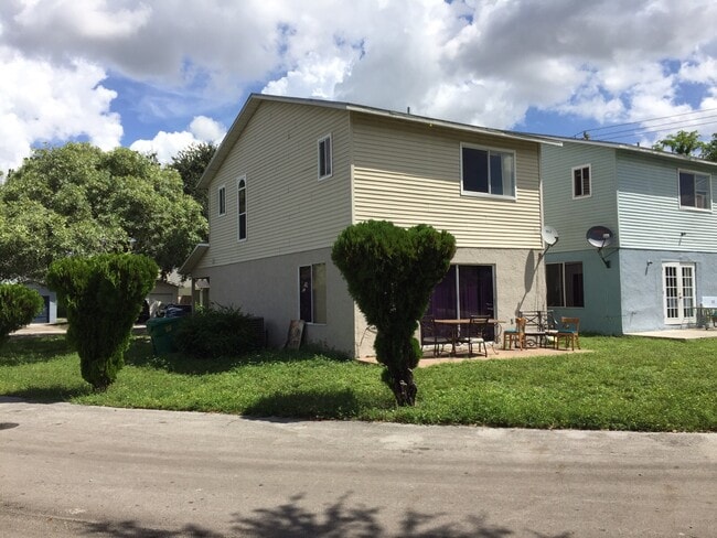 Photo - 5504 NW 21st St