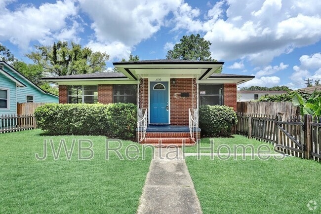 Building Photo - 2739 Myra St Rental