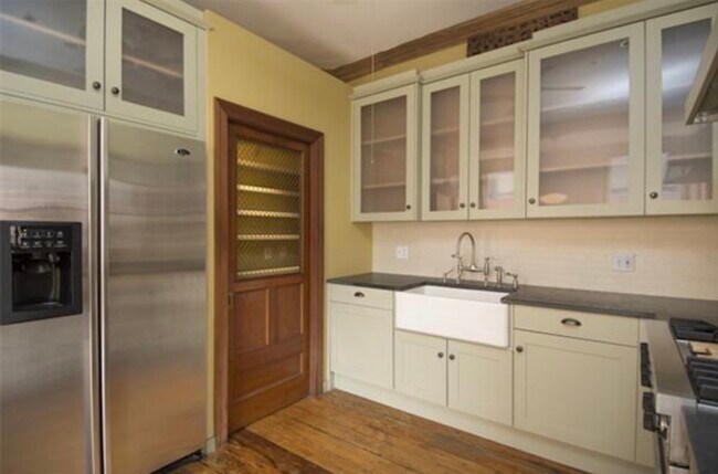 118 South St Unit 2A