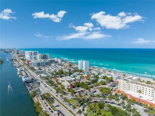 Photo - 819 Hollywood Blvd