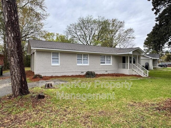 Photo - 3622 Vivian Ln