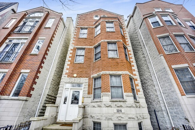 Photo - 3316 N Damen Ave Townhome