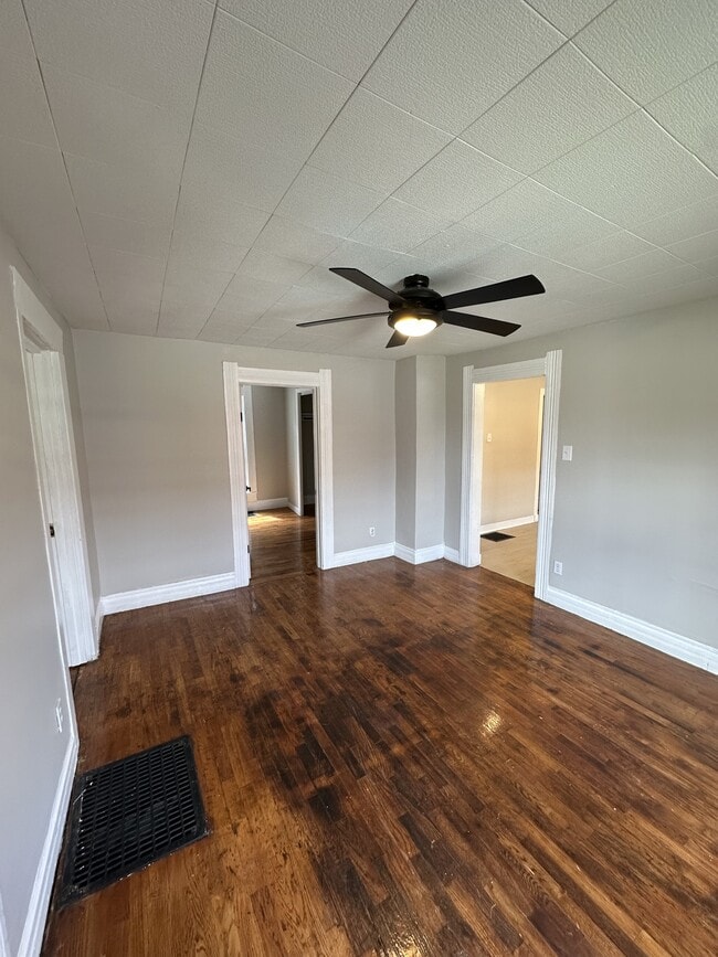 Photo - 2703 S Walnut St