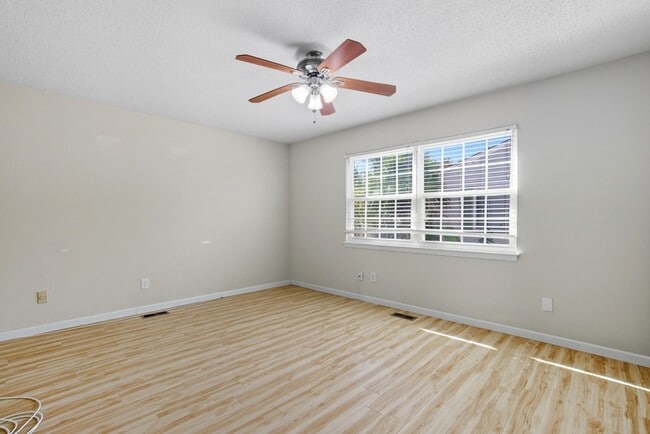 Photo - 712 Biltmore Dr