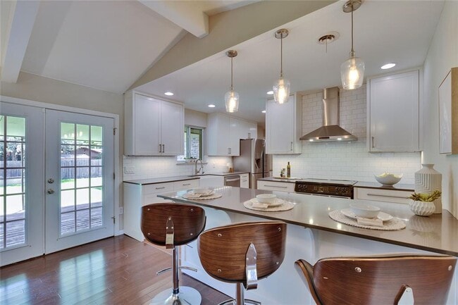 Photo - 2905 Greenlawn Pkwy