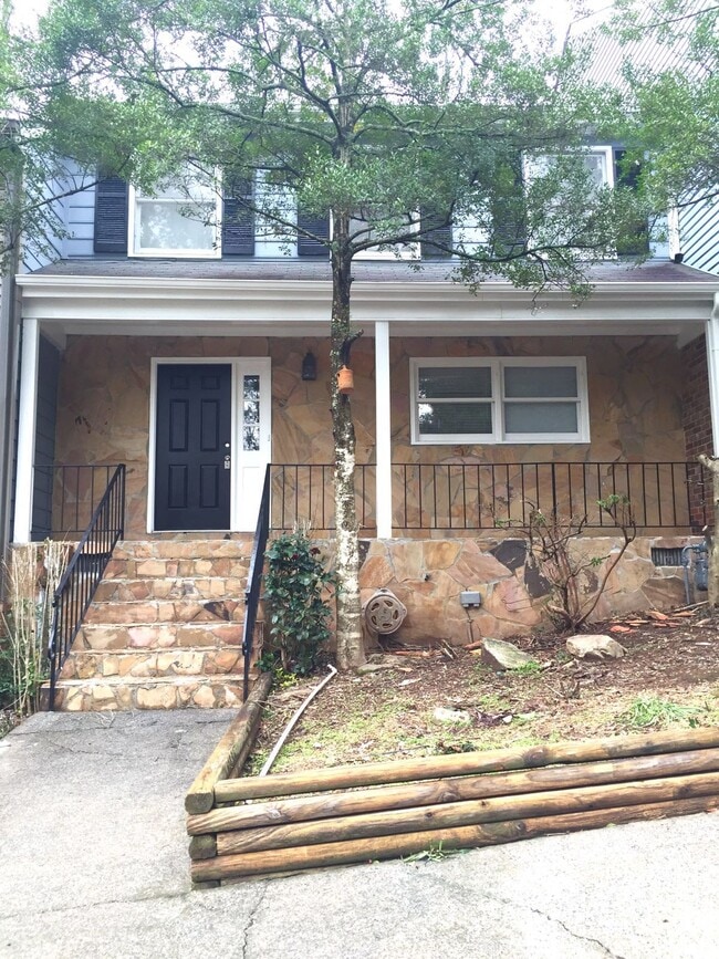 Building Photo - 1489 Bentley Ln SE