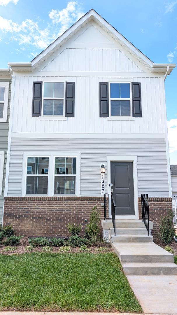 Building Photo - 1327 Cedar Vly Rd