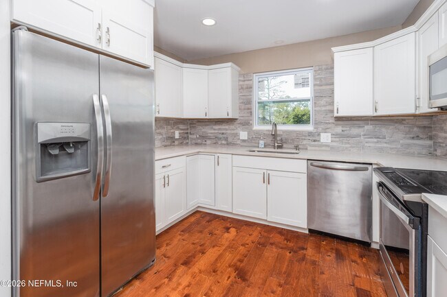 Photo - 2450 Fallen Tree Dr W