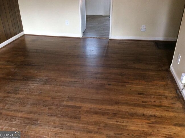 Photo - 105 E Mimosa Dr