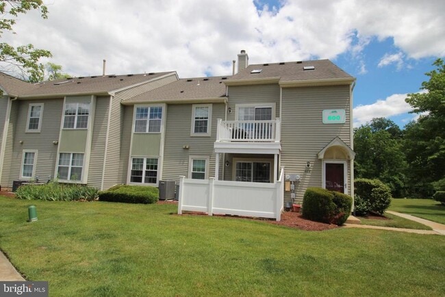 Photo - 607 Trescott Pl