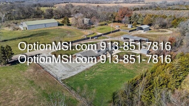 Photo - Country Charm Just Minutes From Lawrence!