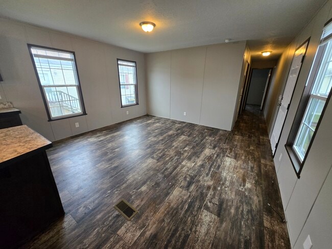 Photo - 6001 E Maple