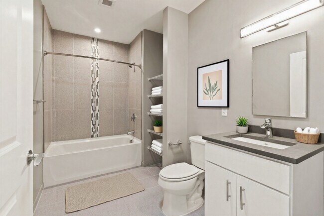 10 Essex St Unit 208