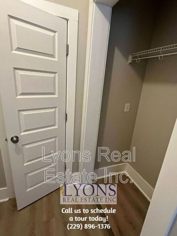 Photo - 205 E College St Unit C